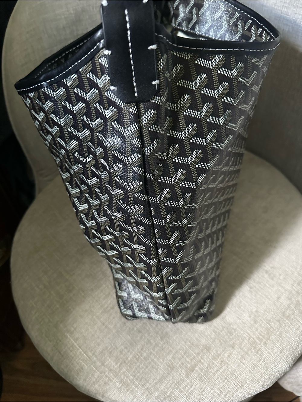 Black Patterned Hobo Bag with Matching Pouch - Picture 8 of 10